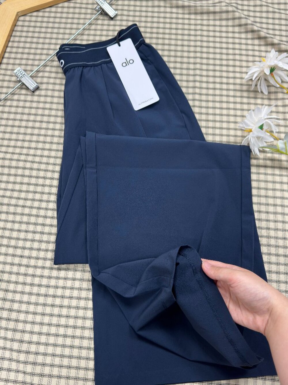 🌊NWT Alo Yoga Suit Up Trouser Navy Blue🦋Regular 30"Inseam - Picture 6 of 8